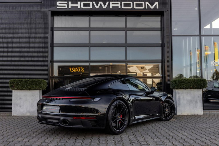 Porsche 992 Carrera GTS