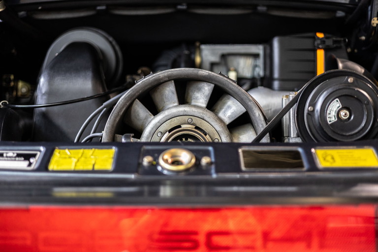 Porsche 911 Carrera 3.2 «25 Jahre 911»