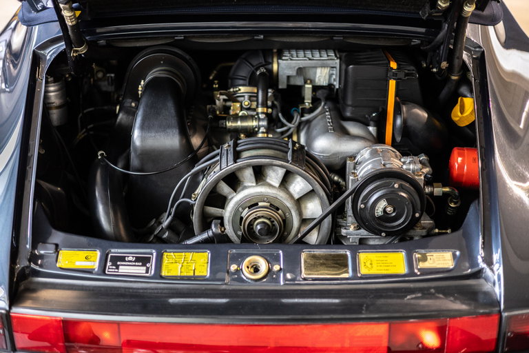 Porsche 911 Carrera 3.2 «25 Jahre 911»