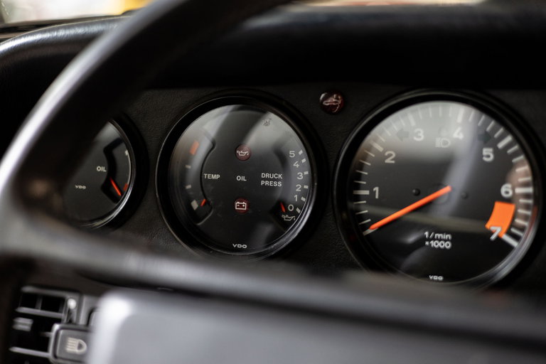 Porsche 911 Carrera 3.2 «25 Jahre 911»