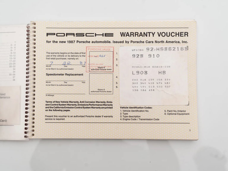 Porsche 928 S4