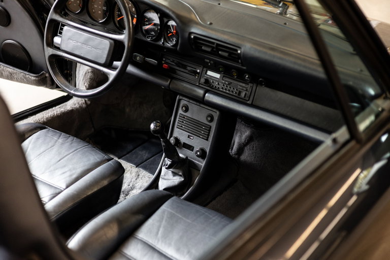 Porsche 911 Carrera 3.2 «25 Jahre 911»