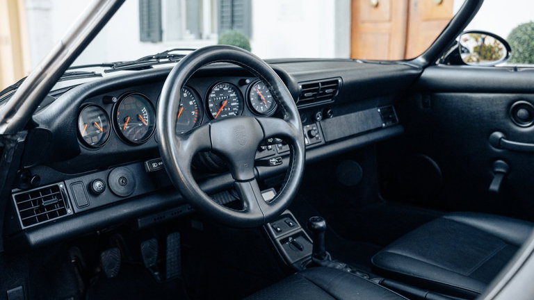 Porsche 964 Carrera 2 Speedster