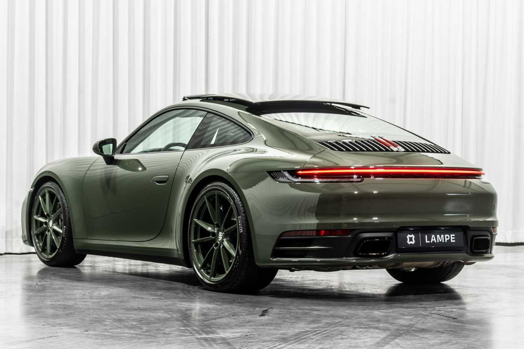 Porsche 992 Carrera