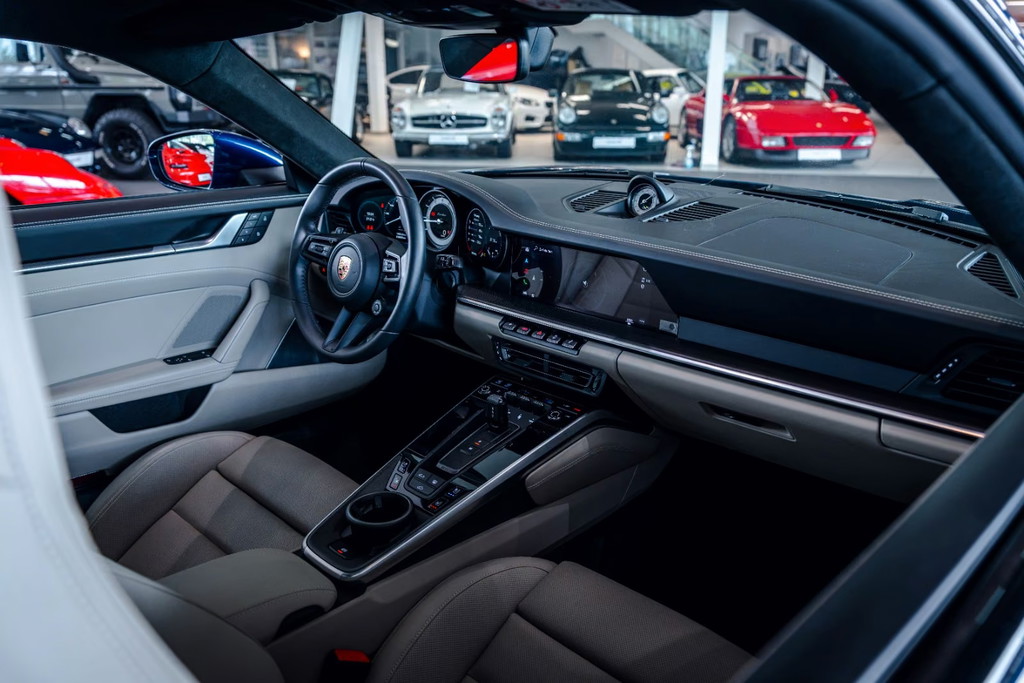 Porsche 992 Turbo