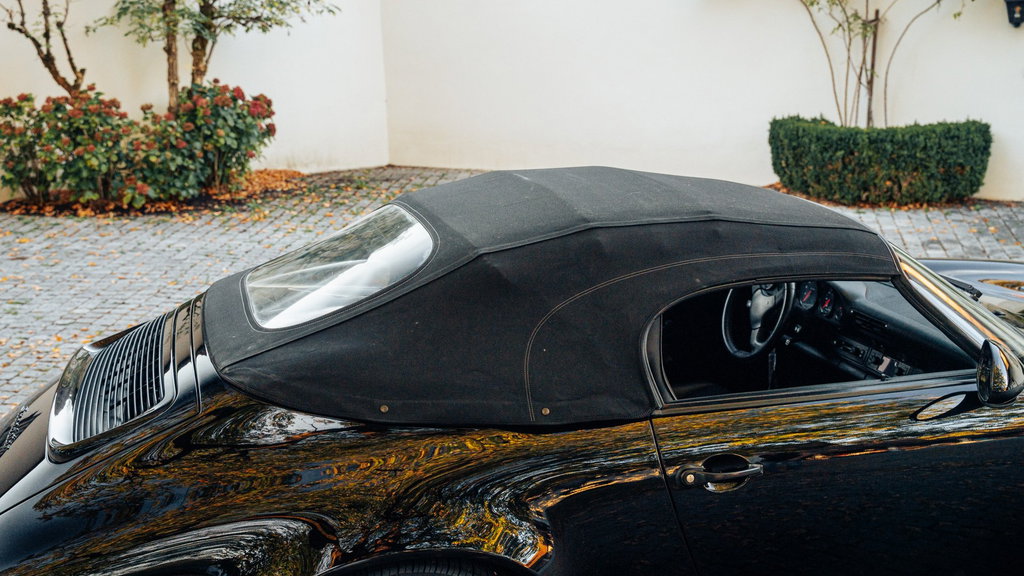 Porsche 964 Carrera 2 Speedster