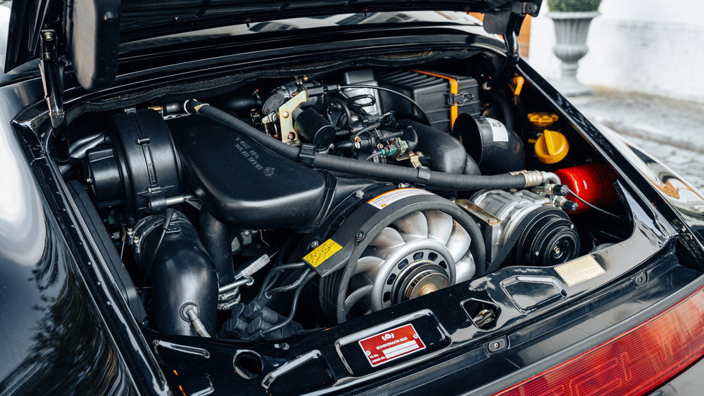 Porsche 964 Carrera 2 Speedster