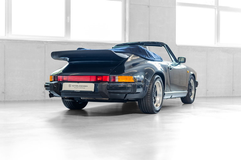 Porsche 911 Carrera 3.2 «25 Jahre 911»