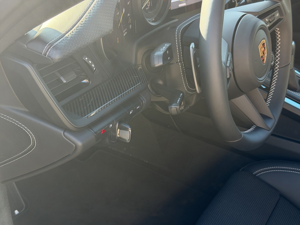 Porsche 992 GT3 Touring