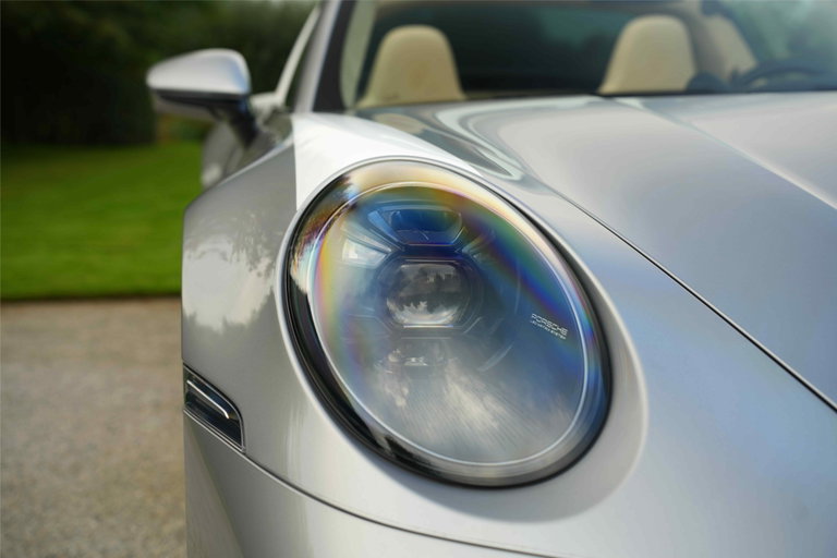 Porsche 992 Heritage Design Edition