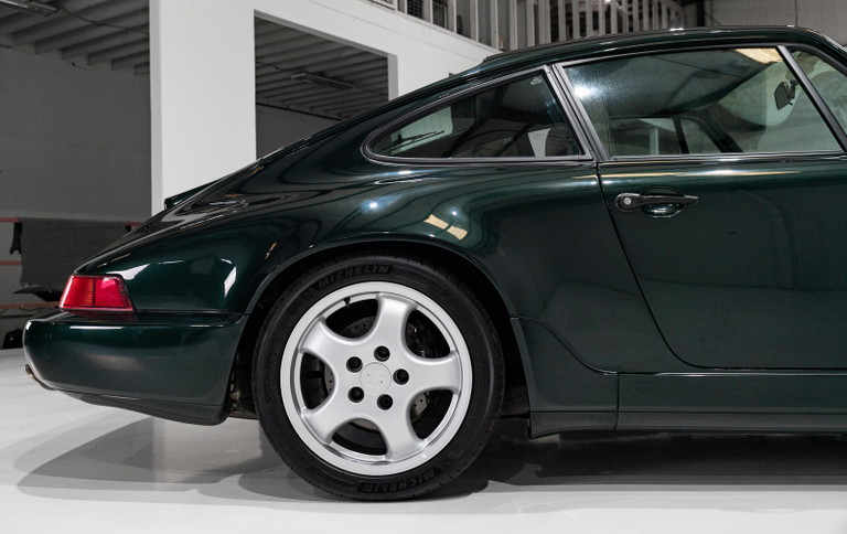 Porsche 964 Carrera 4