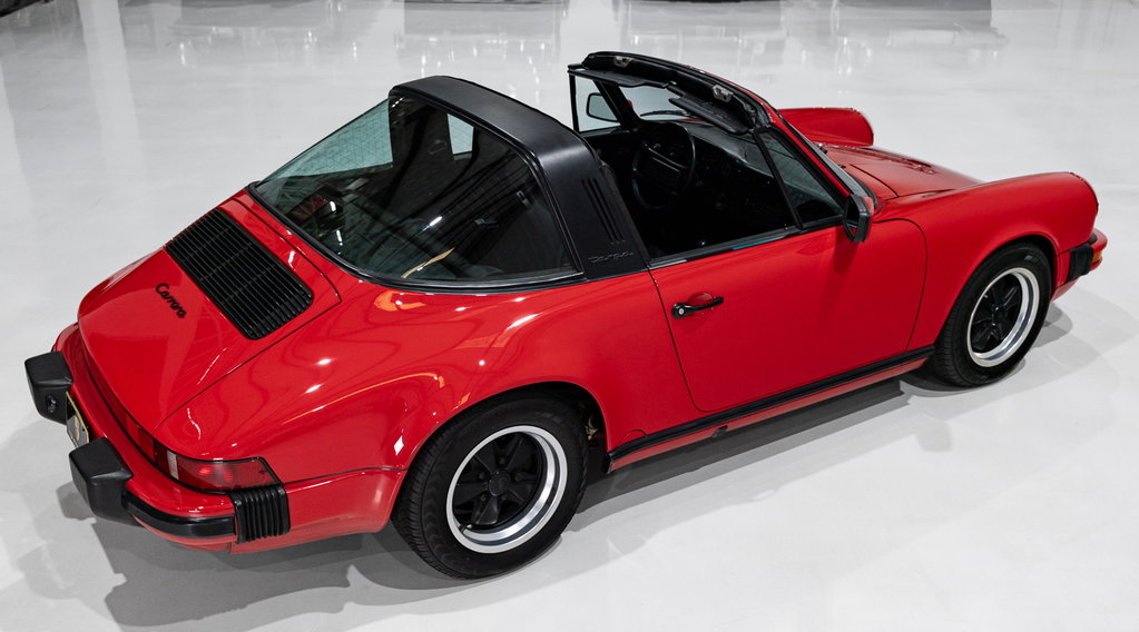 Porsche 911 Carrera 3.2 (US)