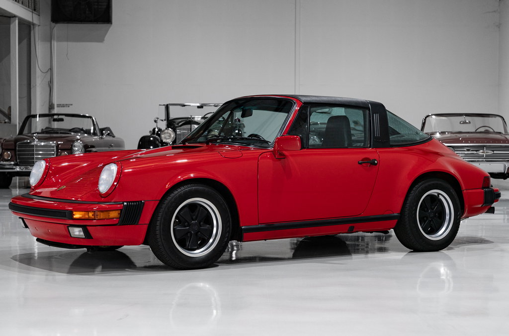 Porsche 911 Carrera 3.2 (US)