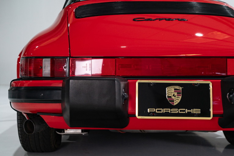 Porsche 911 Carrera 3.2 (US)