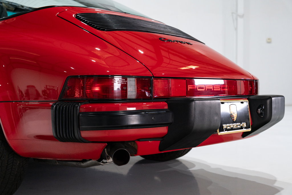 Porsche 911 Carrera 3.2 (US)