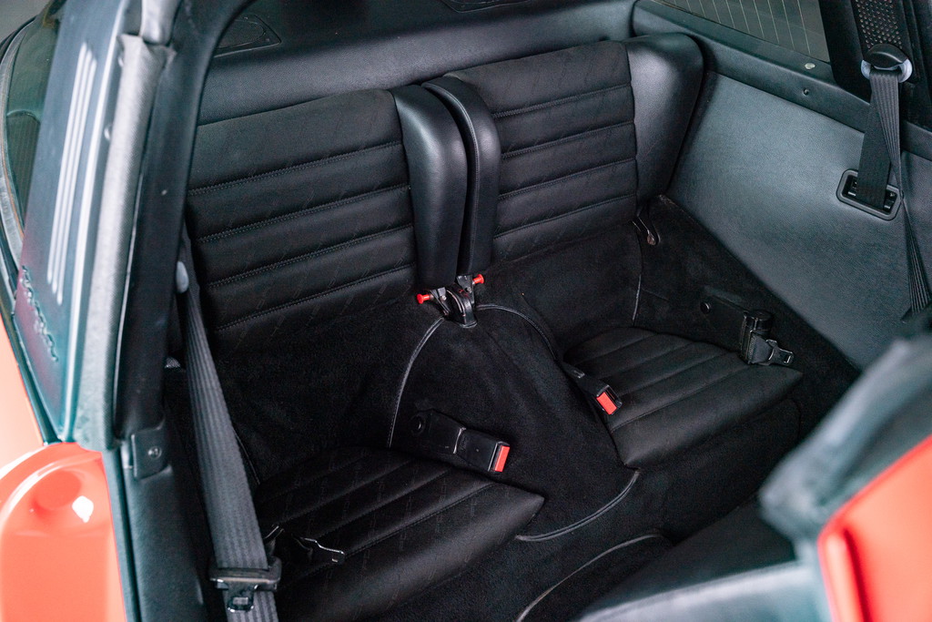Porsche 911 Carrera 3.2 (US)