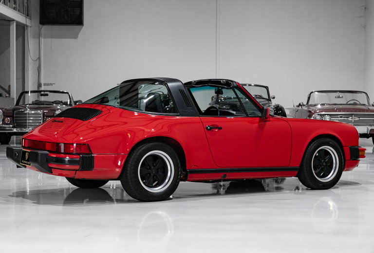 Porsche 911 Carrera 3.2 (US)