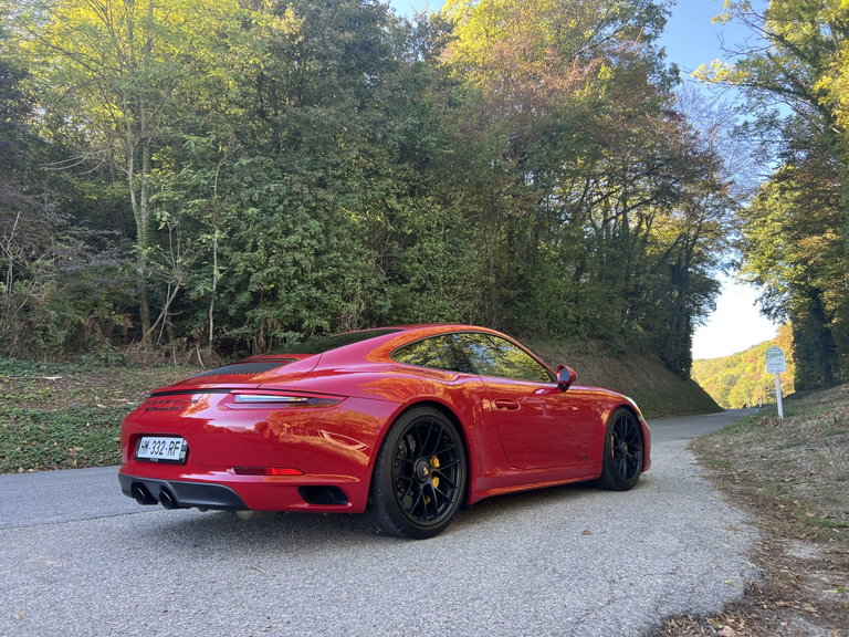 Porsche 991.2 Carrera GTS