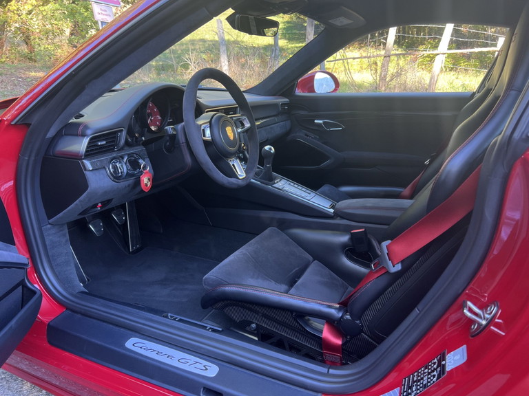 Porsche 991.2 Carrera GTS
