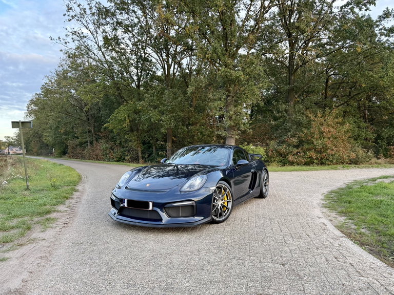 Porsche 981 Cayman GT4