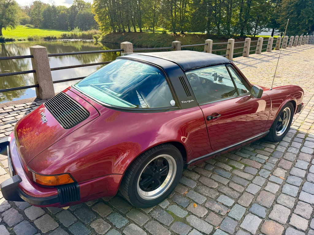 Porsche 911 SC