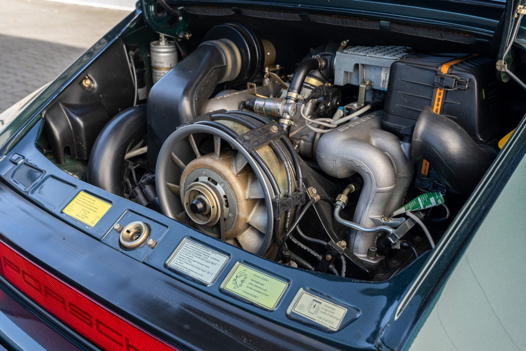 Porsche 911 Carrera 3.2