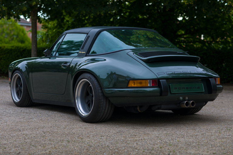 Porsche 911 Backdate