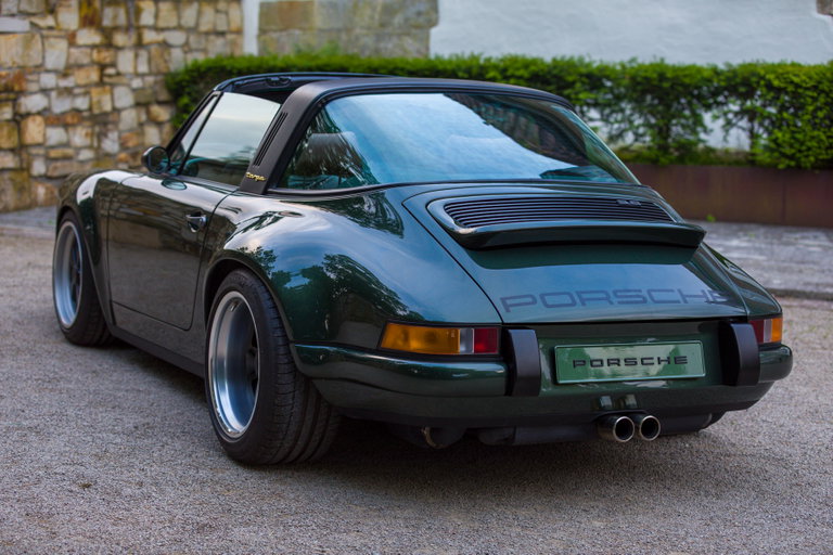 Porsche 911 Backdate