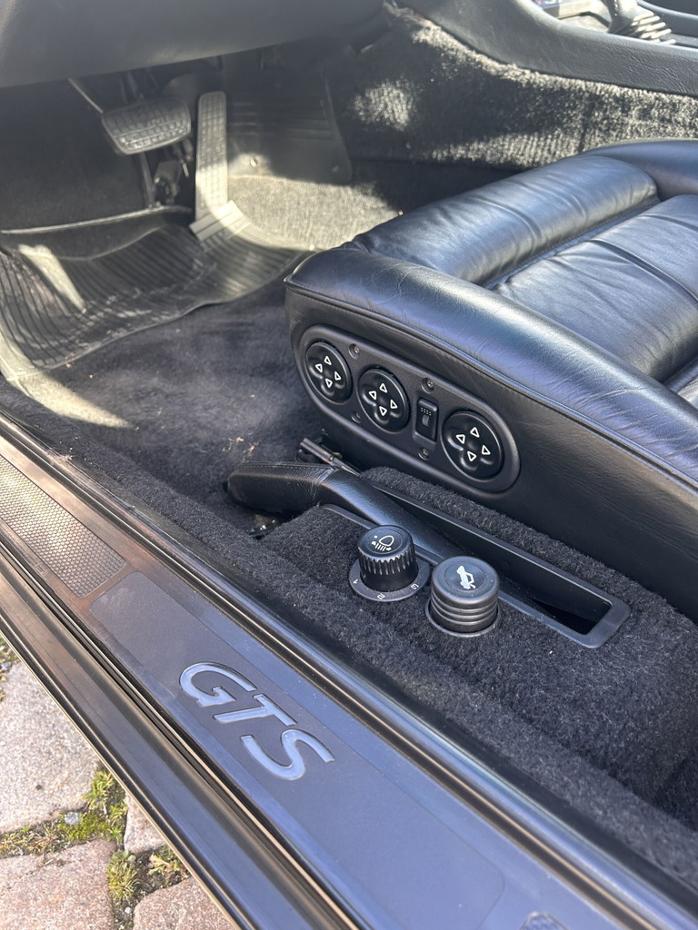 Porsche 928 GTS