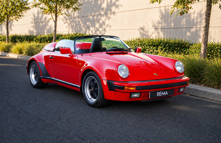 Porsche 911 Carrera 3.2 Speedster