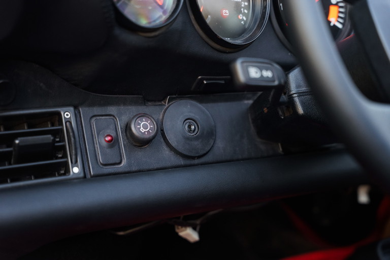 Porsche 911 Carrera 3.2 Speedster