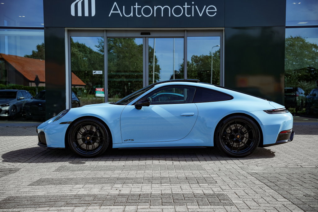 Porsche 992.2 Carrera GTS