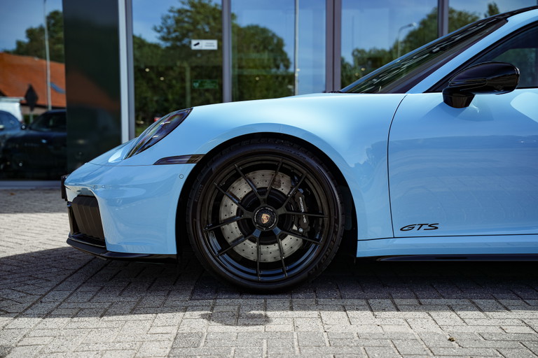 Porsche 992.2 Carrera GTS