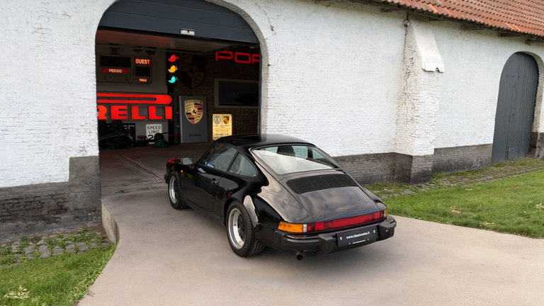 Porsche 911 Carrera 3.2