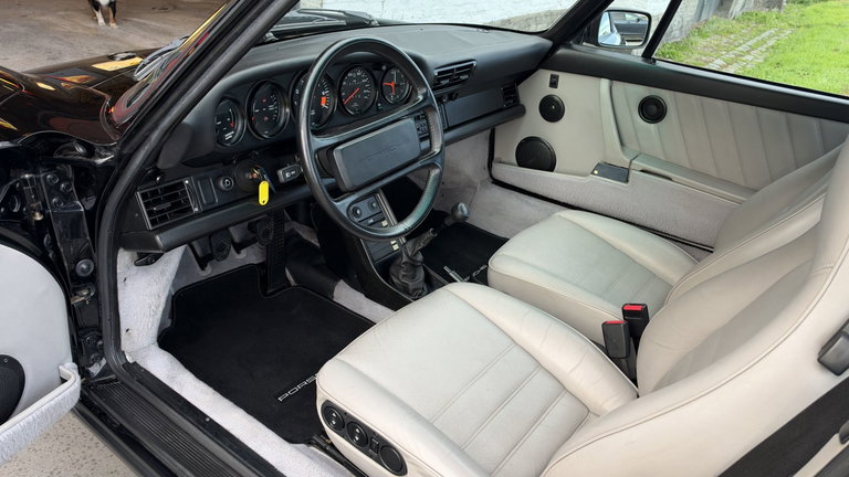 Porsche 911 Carrera 3.2