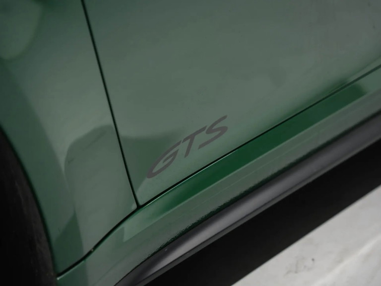 Porsche 992 Carrera GTS