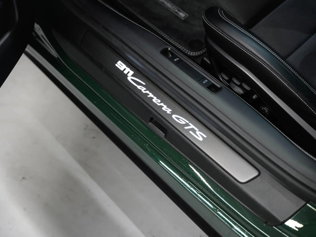 Porsche 992 Carrera GTS