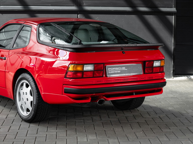 Porsche 944 Coupé