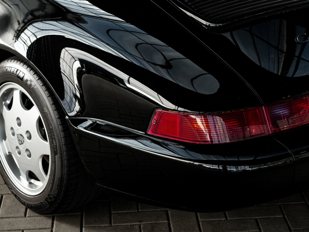 Porsche 964 Carrera 4