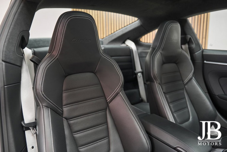 Porsche 992 Turbo