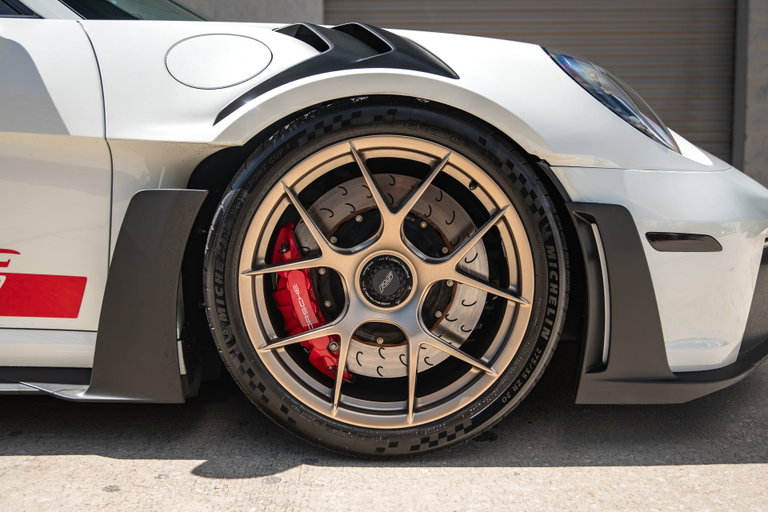 Porsche 992 GT3 RS