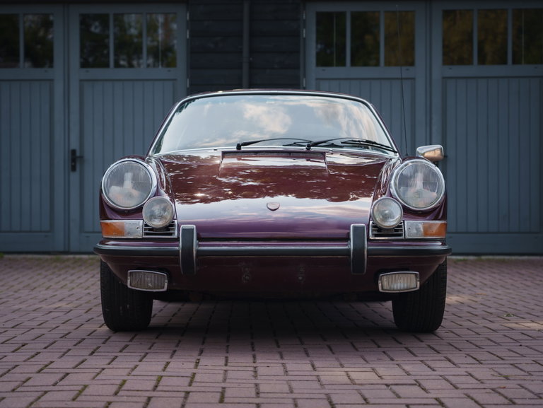Porsche 911 E