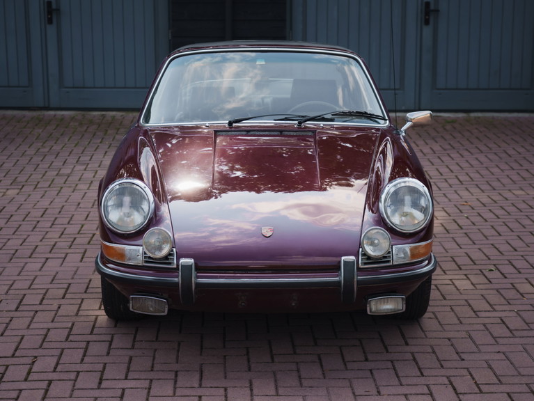 Porsche 911 E