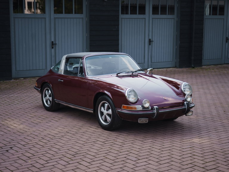 Porsche 911 E