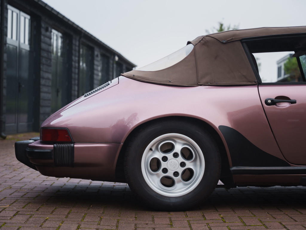 Porsche 911 Carrera 3.2 (US)
