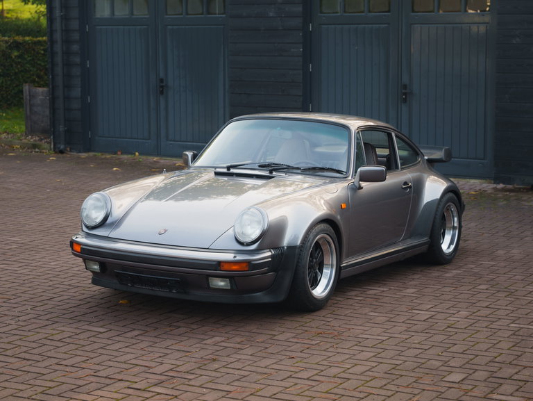Porsche 911 Turbo 3.3