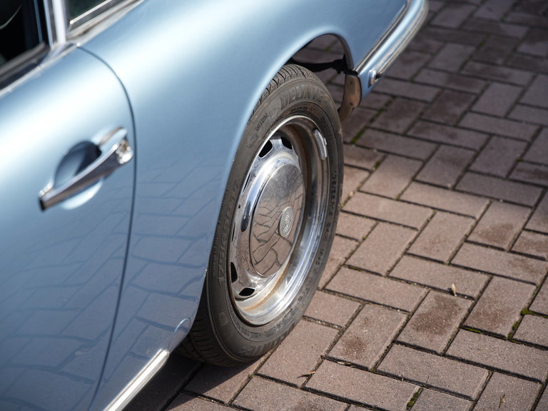 Porsche 912