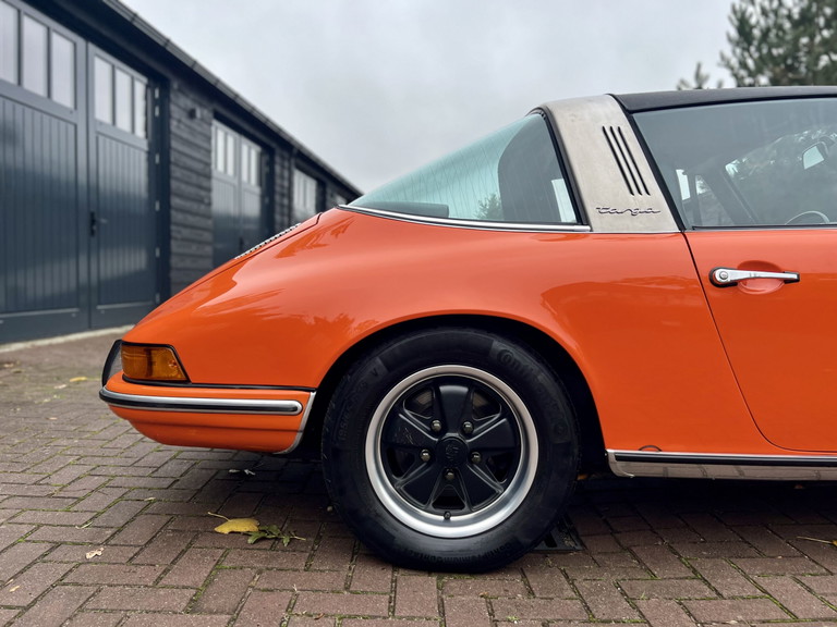 Porsche 911 T