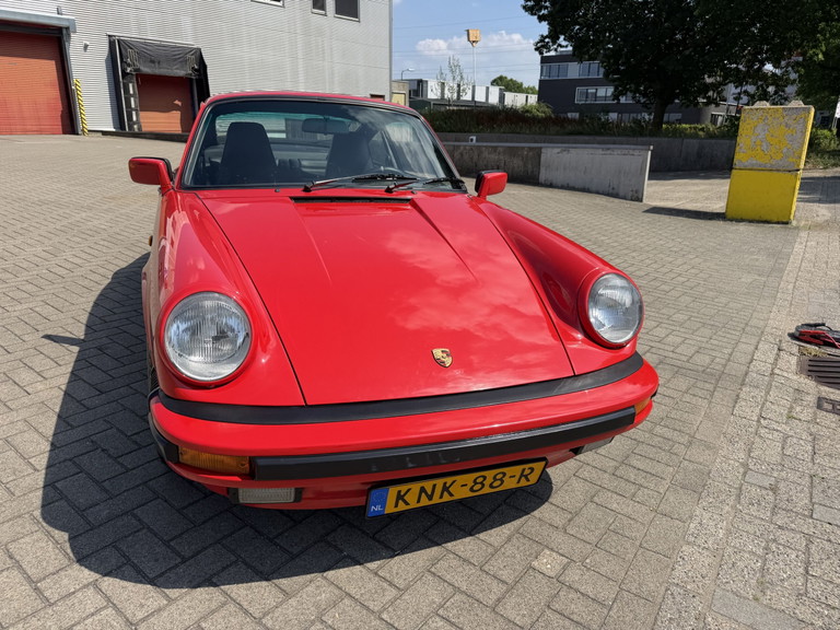 Porsche 911 Carrera 3.2
