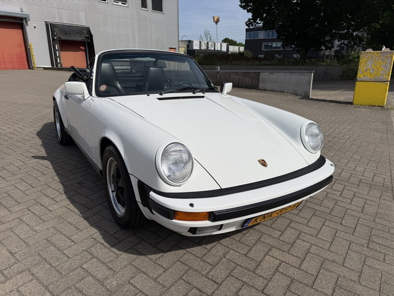Porsche 911 Carrera 3.2